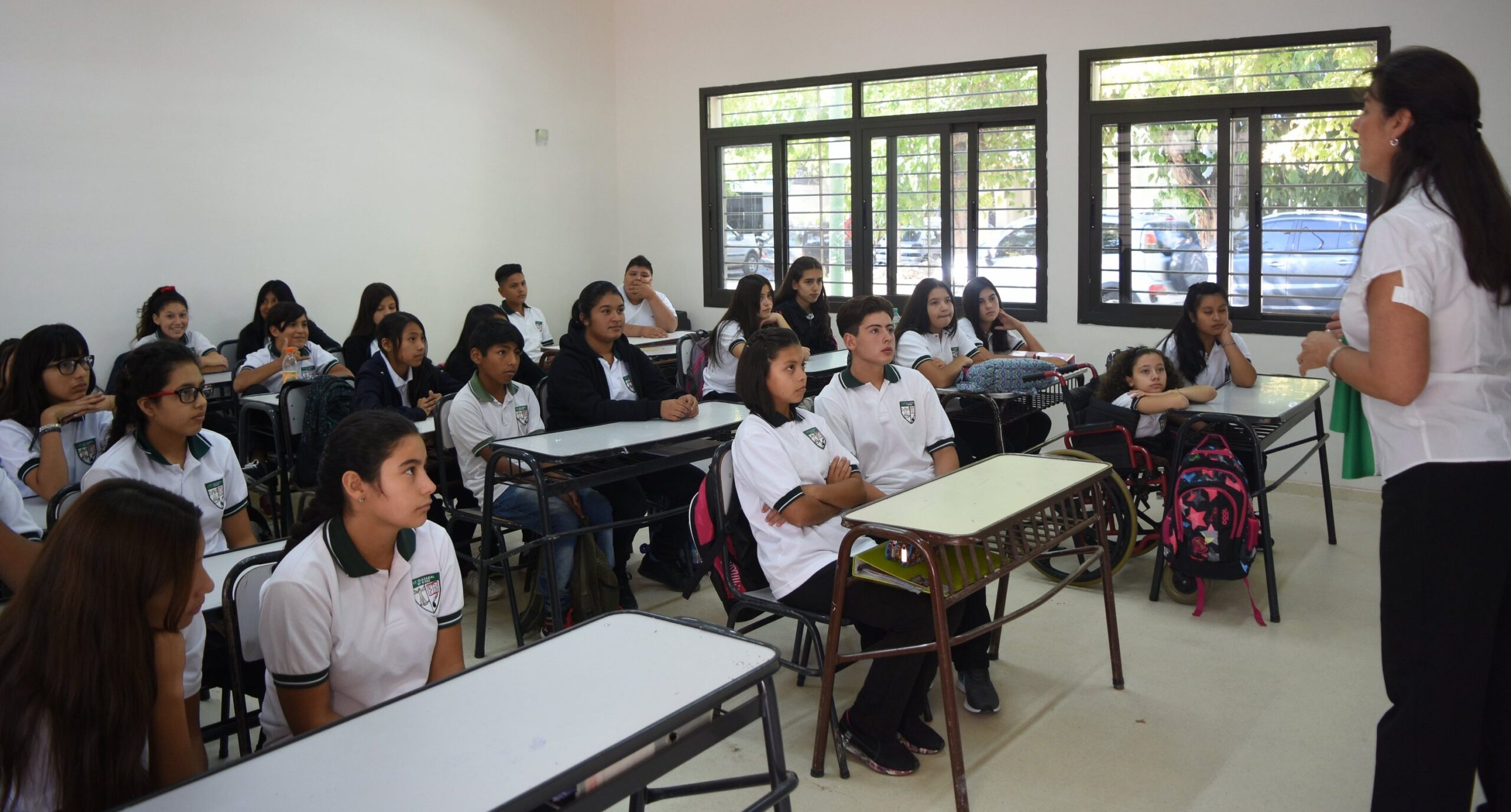 Alivio para el sector educativo: estatales mendocinos cobrarán un pago adicional por el Día del Maestro
