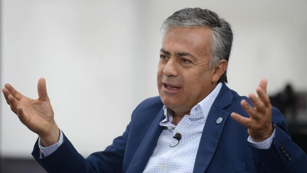 En el MALBA, Cornejo ponderó el modelo mendocino para reparar rutas nacionales con fondos provinciales
