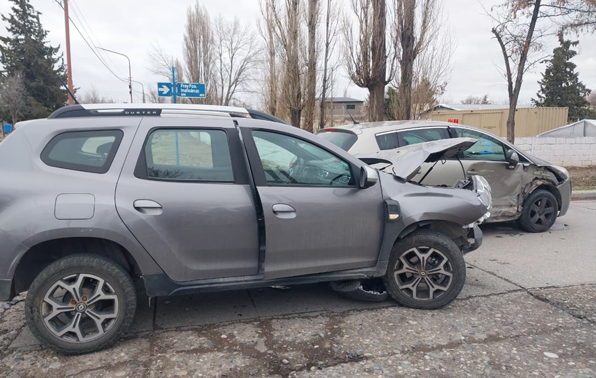 Choque en pleno centro de Malargüe: cuatro asistidos y una joven embarazada trasladada al hospital