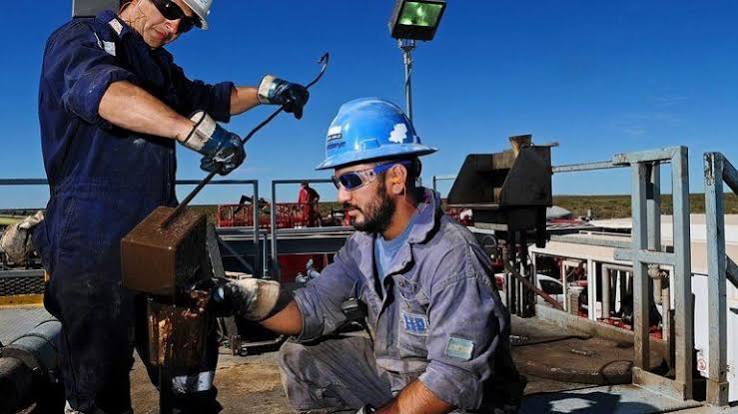 Informe económico: advierten sobre la destrucción de más de 246.000 puestos registrados en la gestión actual