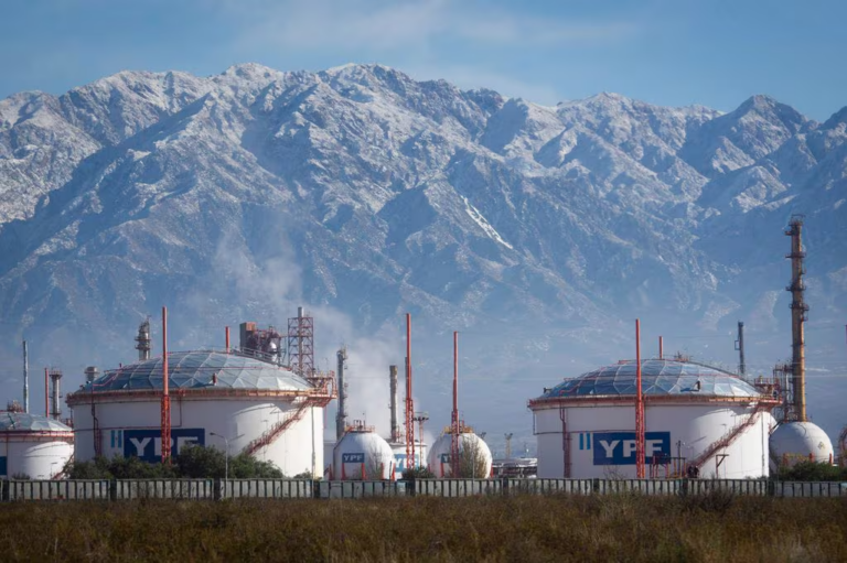 ypf-refineria-lujan-de-cuyo